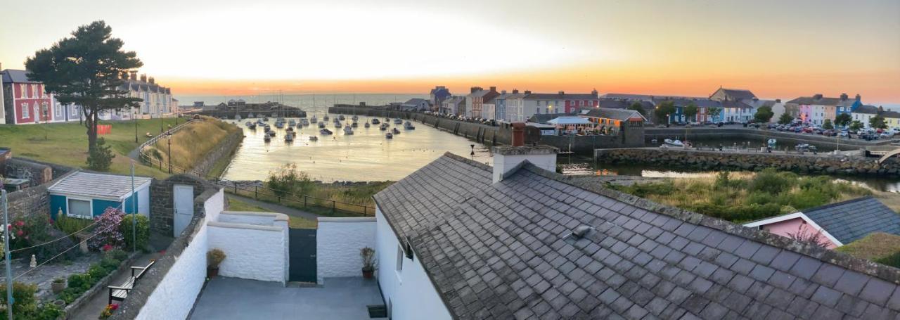 Villa Aberaeron Island House - Panoramic Harbour Views Esterno foto